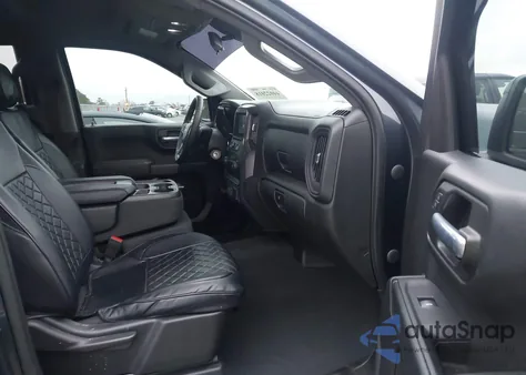 2021 Chevrolet Silverado 1500 2Wd Short Bed Custom z USA, uszkodzony, nr VIN 1GCPWBEK9MZ234156